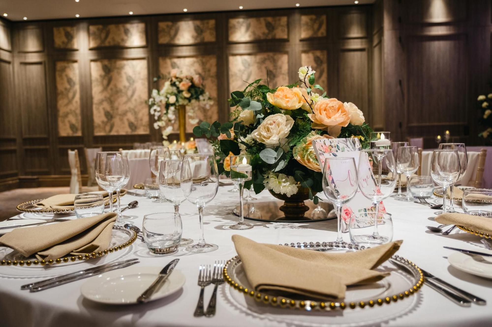 Doubletree By Hilton London Kingston Upon Thames Hotel Kingston upon Thames  Bagian luar foto